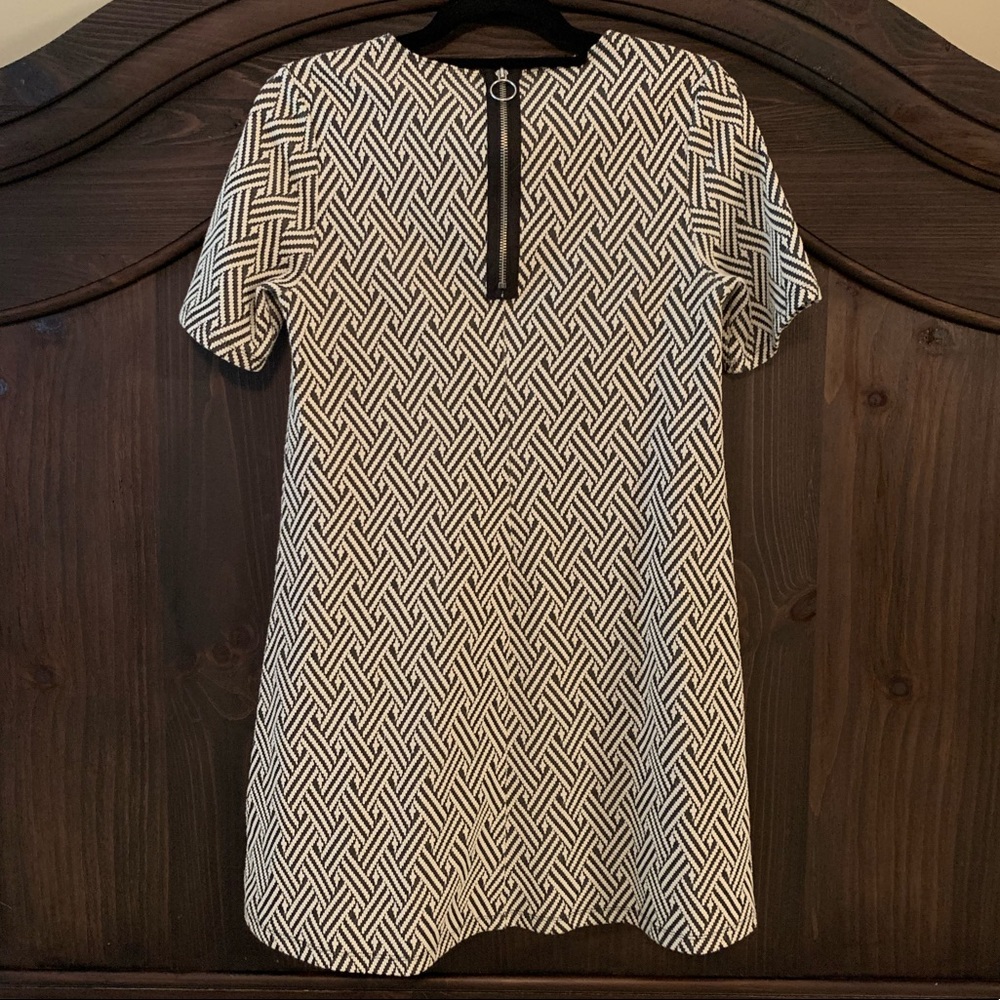 H&M dress - Picture 3 of 3